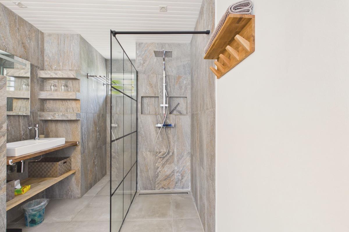 Location villa 10 personnes 5 chambres Martinique - chambre 1 sdd